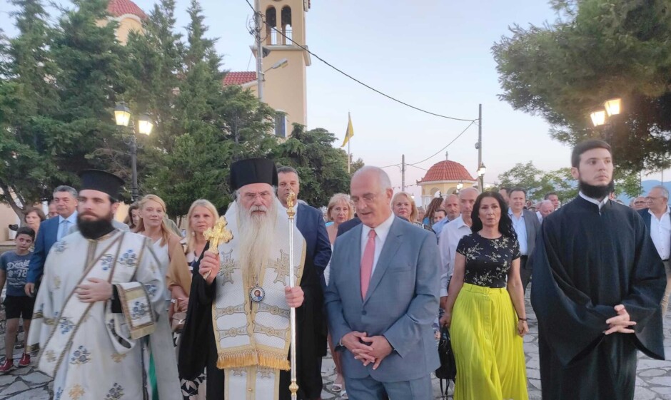 Πανηγυρικός-Μέγας-Αρχιερατικός-Εσπερινός,-στον-Δήμο-Παλλήνης-–-Λιτανεία-Εικόνας-Οσίας-Ανθούσας