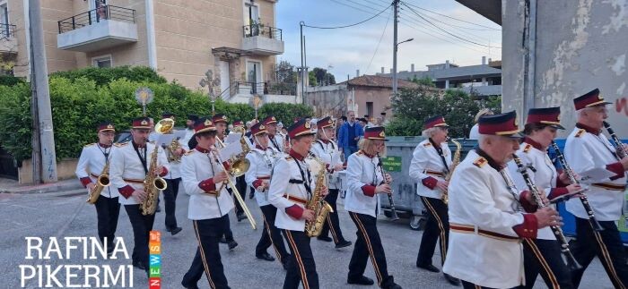 Συναυλία-της-Φιλαρμονικής-Ορχήστρας-του-Δήμου-Ραφήνας-Πικερμίου-στην-πλατεία-Πλαστήρα