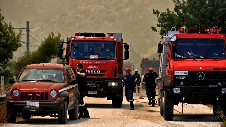 Φωτιά-στα-Γλυκά-Νερά:-Εκκενώνεται-το-Αμερικανικό-Κολλέγιο-–-Ήχησε-το-112-–-anattica